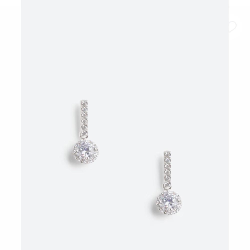 NWOT Marlyn Schiff Silver Drop Earrings